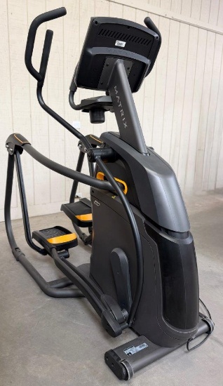 MATRIX PERFECT STRIDE MODEL A-50 ELIPTICAL