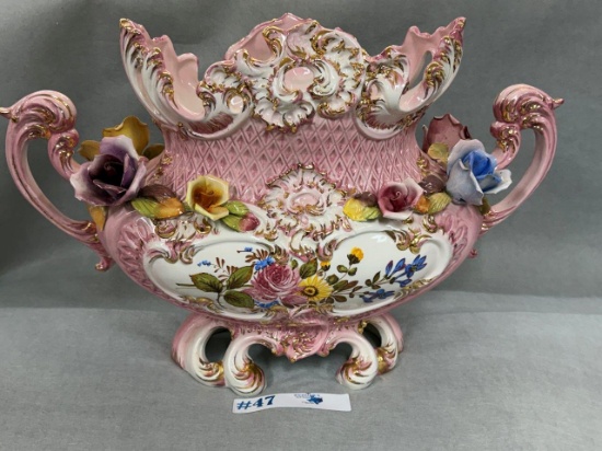 LARGE CAPODIMONTE VASE