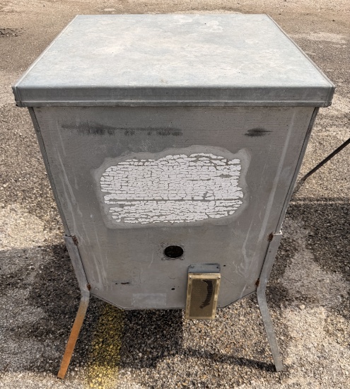ALL-SEASONS FEEDER W/ CONTROLLER & SOLAR PANEL