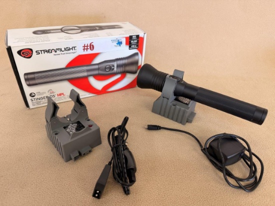 STREAMLIGHT RECHARGEABLE FLASHLIGHT