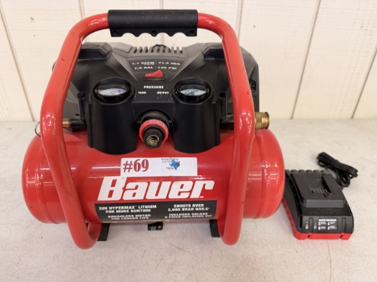 BAUER BATTERY-POWERED AIR COMPRESSOR W/ CHARGER - MISSING BATTERY