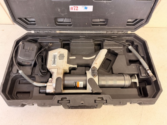 ROUGHNECK GREASE GUN W/ HARD CASE & CHARGER - NO BATTERY
