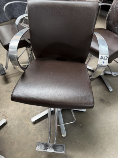 HYDRAULIC SALON CHAIR