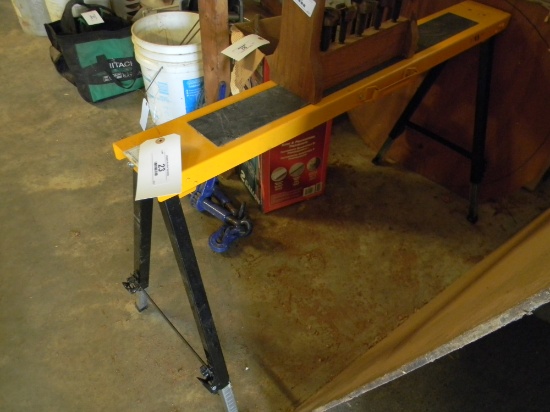 Fold-up Saw Horse