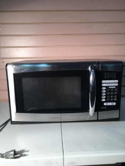 Emerson Black Household Microwave Oven