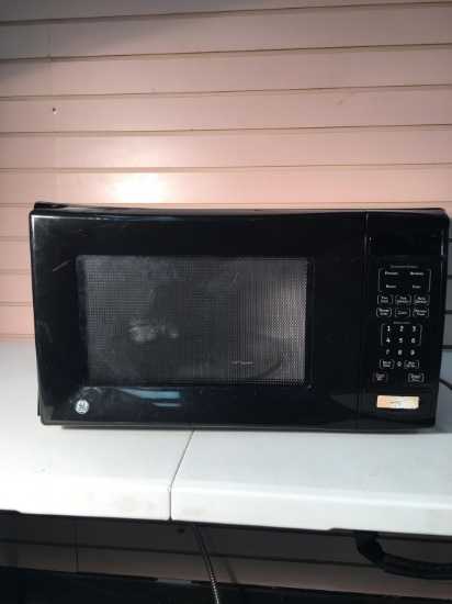 GE Black Household Microwave Oven