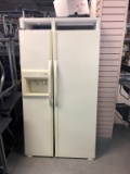 Kenmore Double double door refrigerator Doors taken off to fit in building, door attachments include