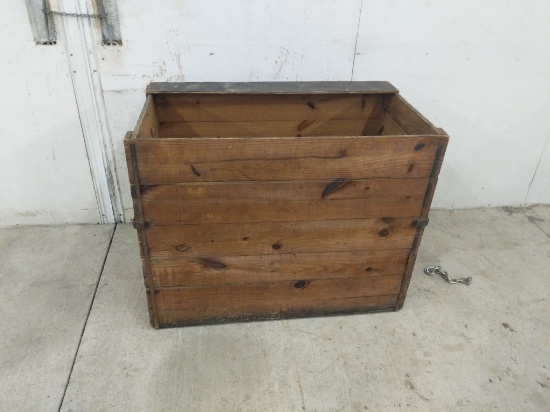 Vintage shipping crate