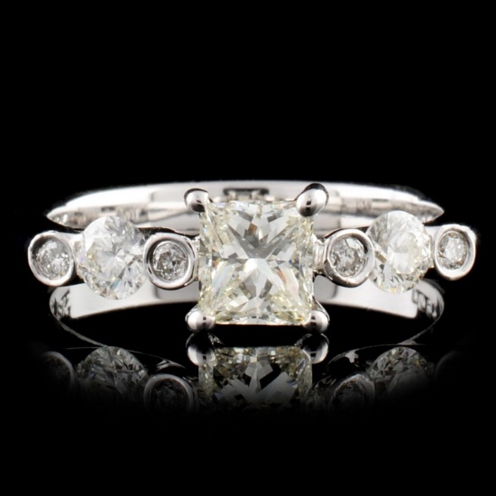 18K Gold 0.92ctw Diamond Ring