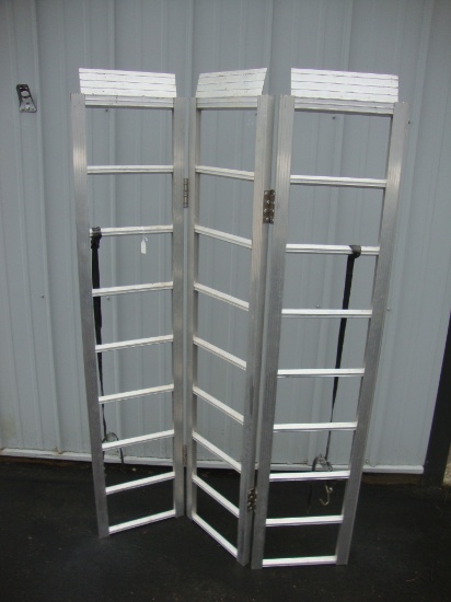 Aluminum triple-fold ramp 5'6" long X 44 1/2" wide