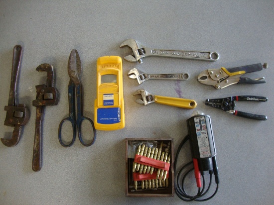 Group Lot of assorted tools