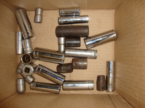 Assorted 1/2" drive sockets