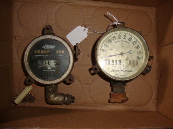 Pair of automobile odemeters