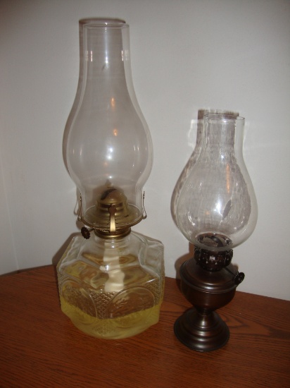 Pair of kerosene lamps