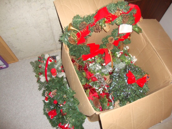 Seasonal Décor.