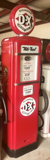 D-X Diamond Vintage gas pump