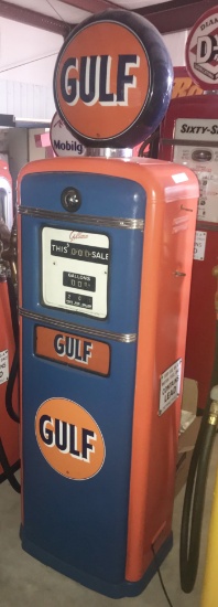 GULF Vintage gas pump