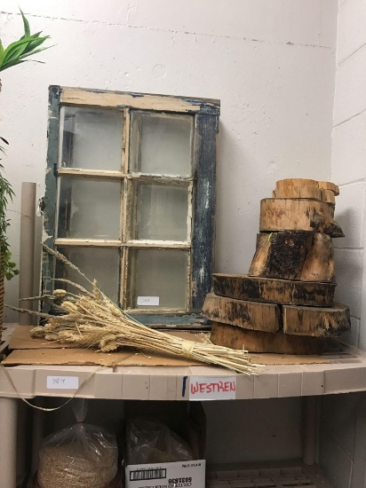 (2)Vintage Windows