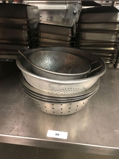 (6)Assorted Stainless Steel Colanders