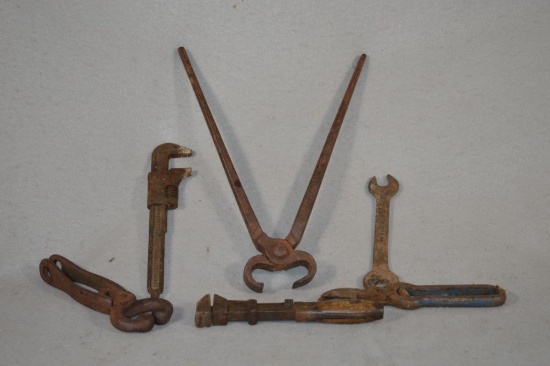 Assortment of vintage tools