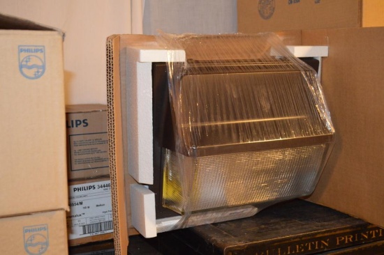(1) Wall Pack High Sodium Holophane Light NIB