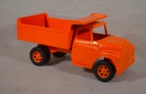 Ertl Company International Loadstar 1600 Orange Dump Truck