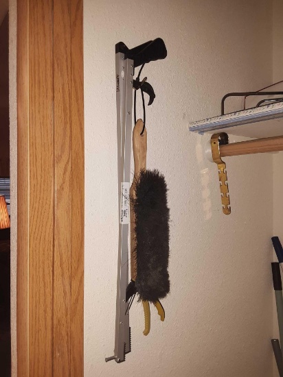 Miscellaneous Household Items (contents of closet)
