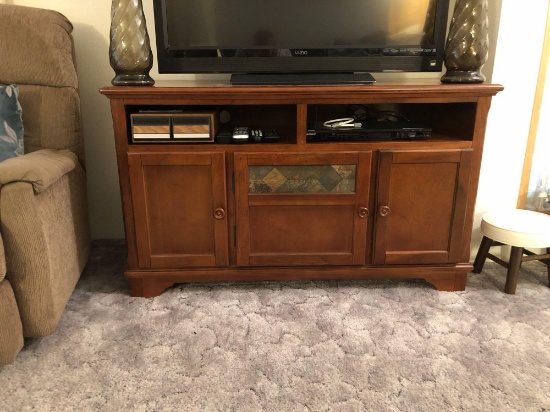 Maple Entertainment Center