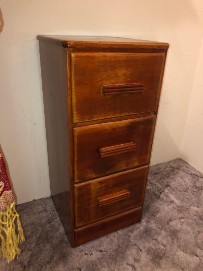 3-drawer Pine Dresser