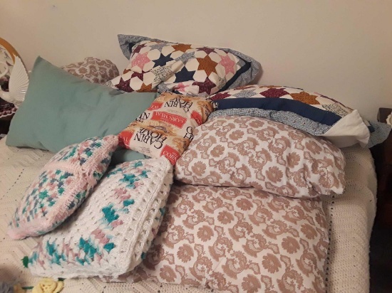 (8) Assorted Pillows