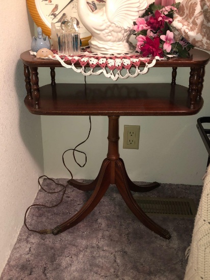 Mahogany End Table w/ Claw Feet