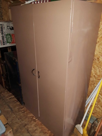 Metal 2 door storage cabinet