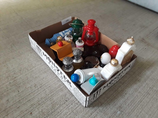 (19) assorted avon perfumes and cologne