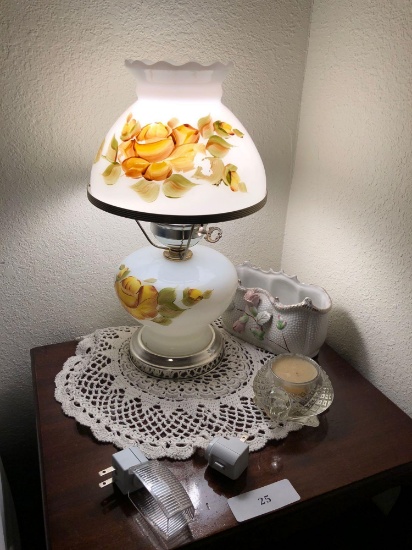 15" Hand Painted Yellow Rose Table Lamp
