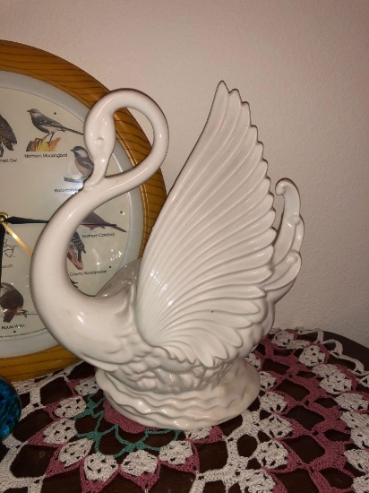 12" Swan Lamp