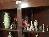 Assorted decorative items