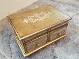 Wooden jewlery box (includes contents)