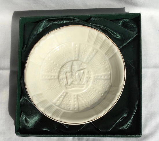 Belleek Collector Society Small Plate w/box