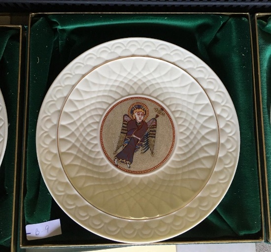 Belleek Collector Society Book of Kells- The Matthew Plate w/box