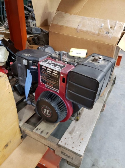 Briggs & Stratton 11HP Gas Engine