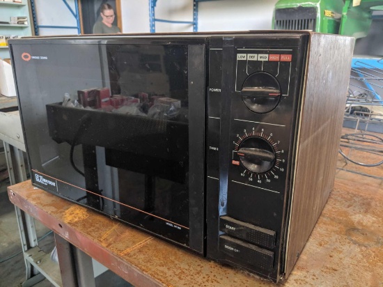 Emerson Model AR906 Microwave