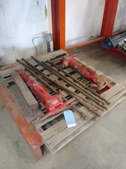 (2) Thor Size 254 Jack Hammers & (7) Bits