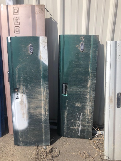 (2) Green Ford Tailgates