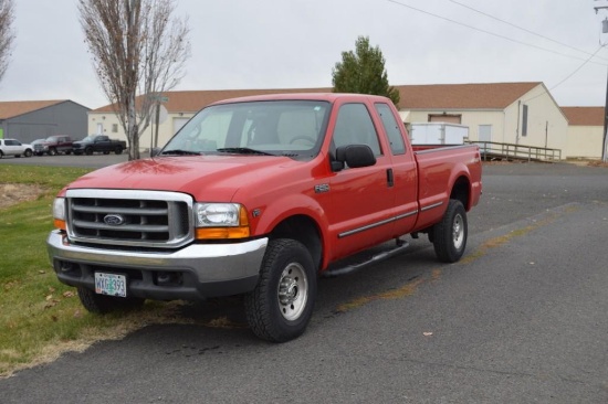 1999 Ford F250 Superduty 4 X 4 3/4Ton Truck