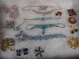LOT OF (18) PIECES OF MULTI COLORED COSTUME JEWELRY