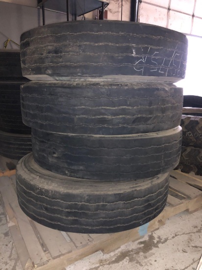 75R22.5 Tire (4)