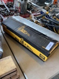 Dewalt 7