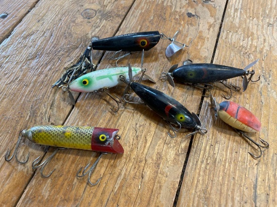 (6) Wooden Fishing Lures
