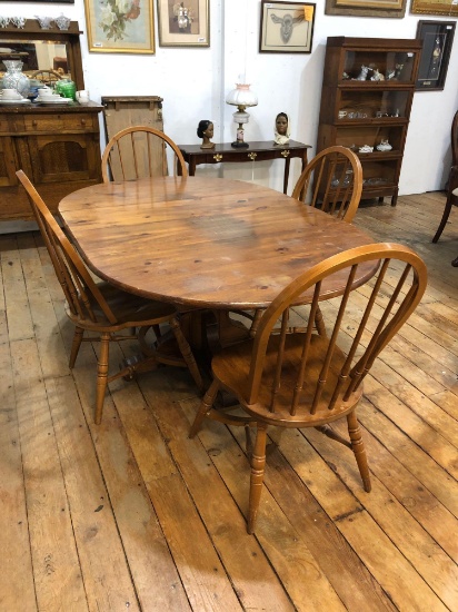 Single Pedestal Knotty Pine Round/ Oval w/ Leaves Pedestal Oak Dining Table w/ 4 Windsor Back Chairs