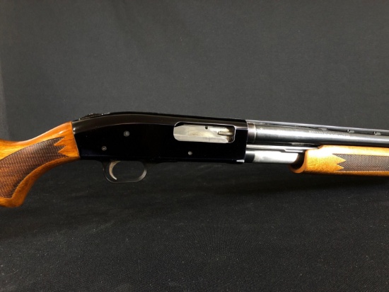 Mossberg Model 835 Ulti-Mag, 12 gauge 3-1/2" Magnum, Pump Action Shotgun